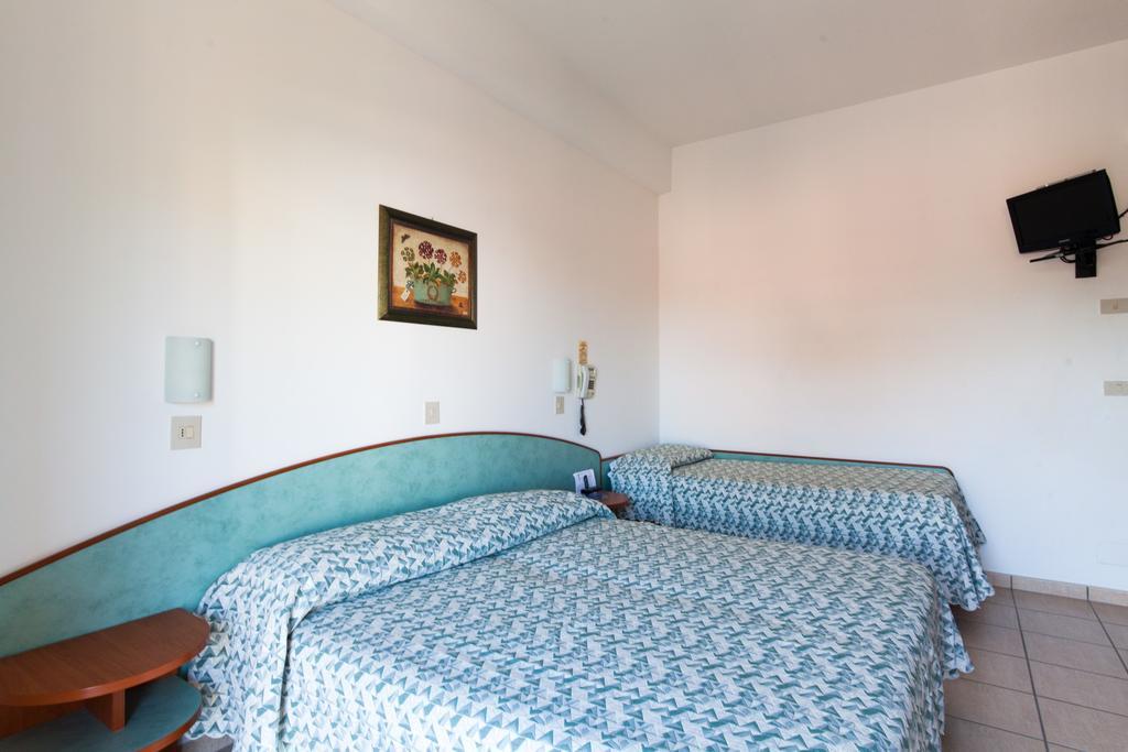 Hotel Gabry Cervia Room photo